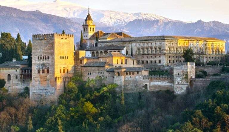 alhambra palace islamic heritage spain