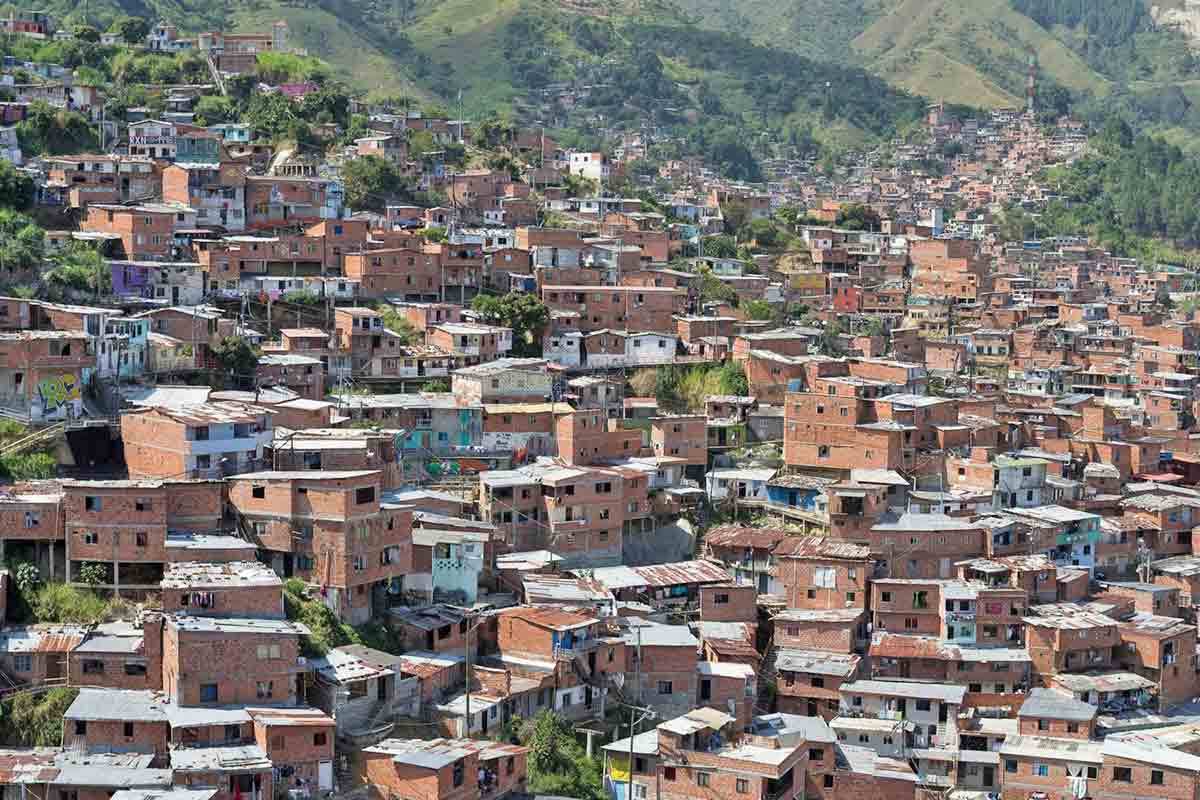 comuna 13 san javier colombia ghetto community