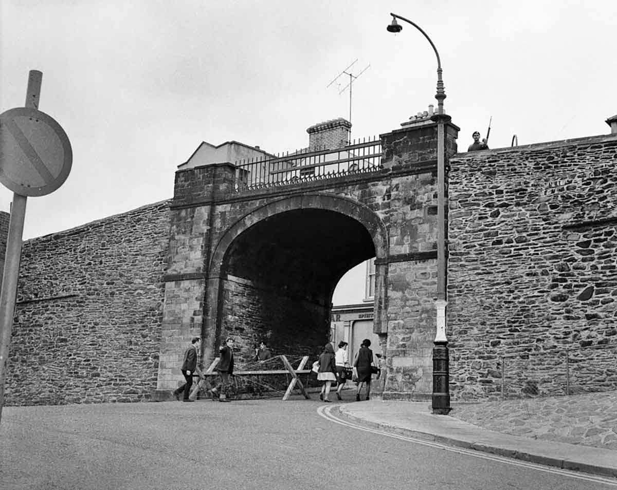 derry city walls things to do northern ireland