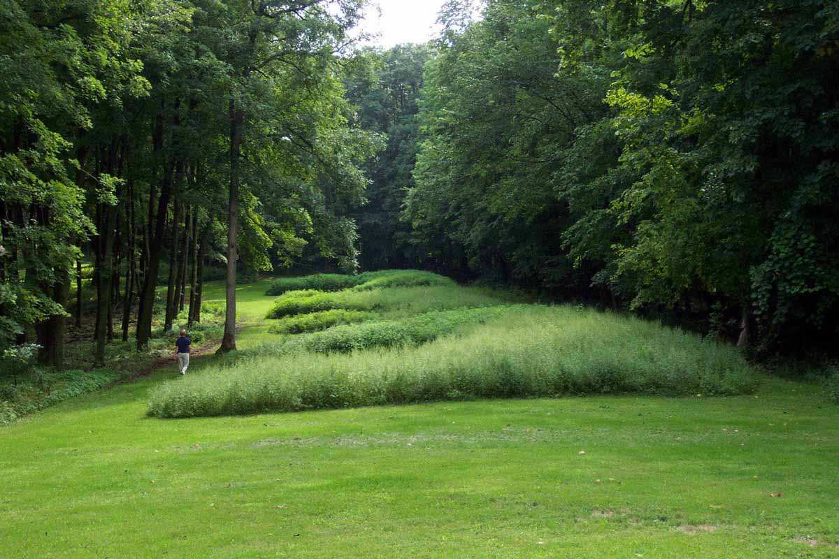 effigy mounds