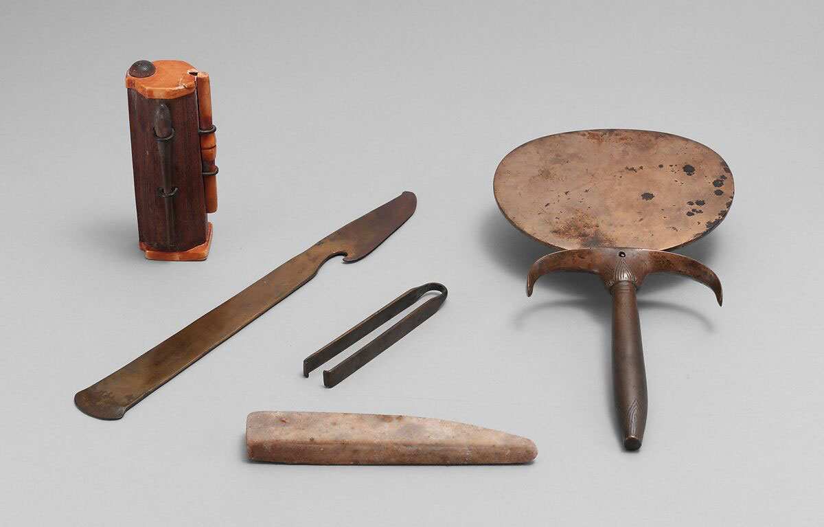 egyptian makeup tools