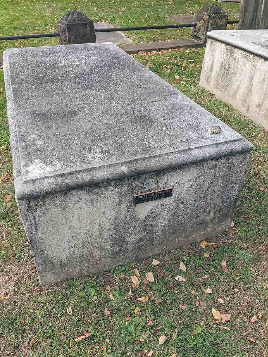 jonathan edwards grave