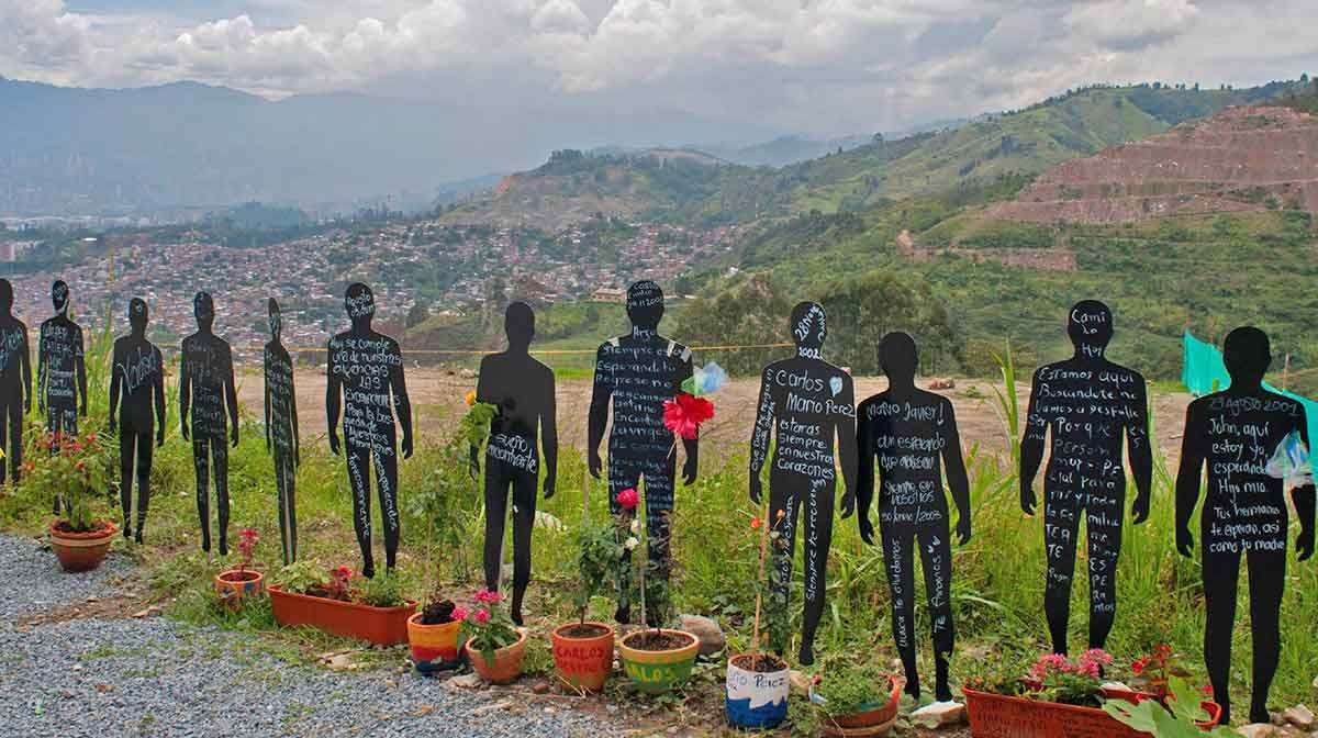 la escombrera landfill colombia medellin disappeared people