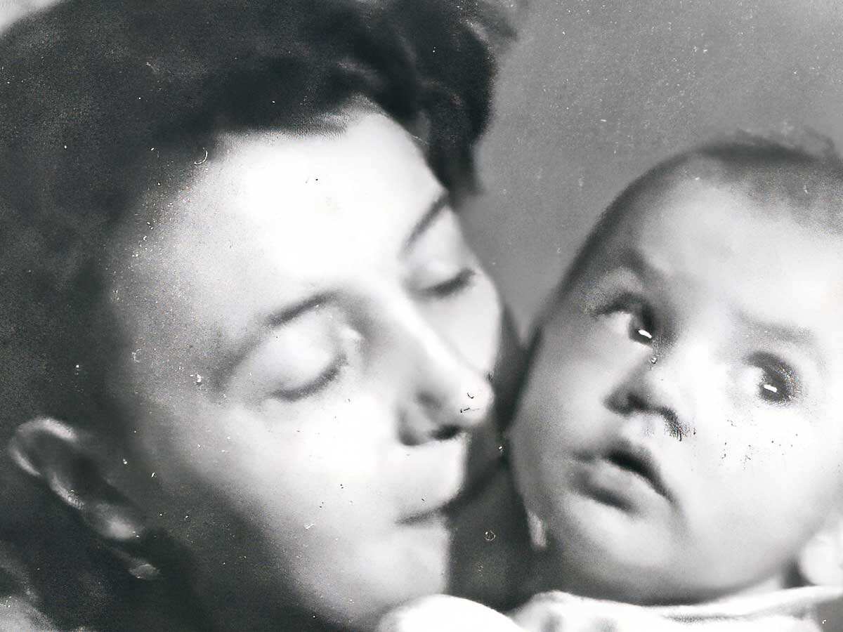 orwell as baby with mother Ida