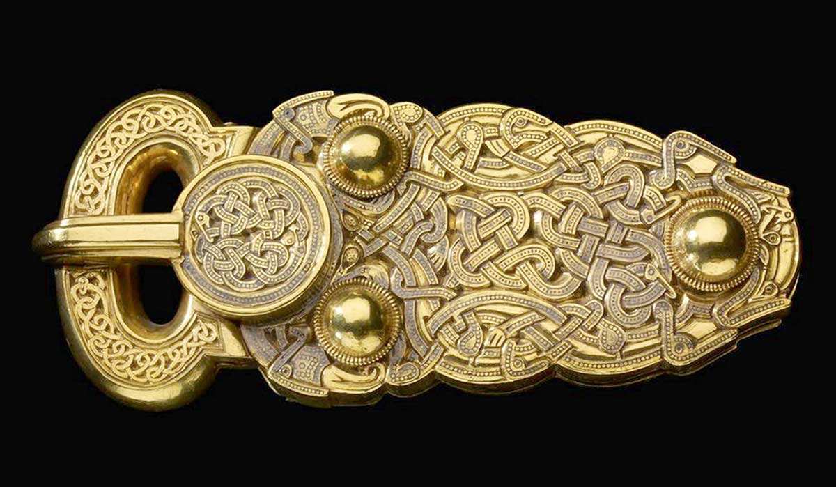 sutton hoo belt buckle