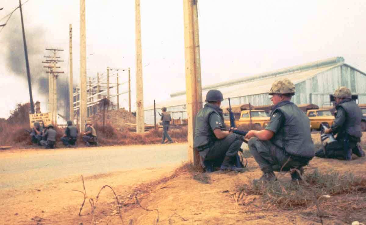 tet offensive air base defense 1968 photo