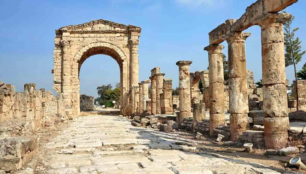 tyre lebanon ruins