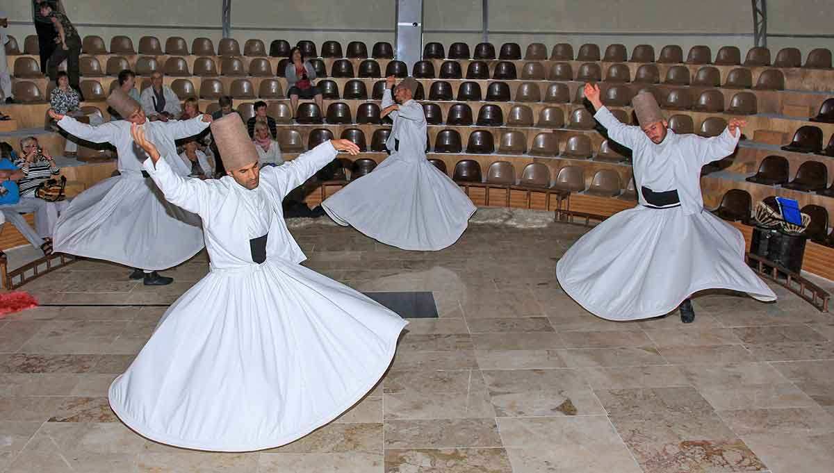 whirling dervishes sufi turkey